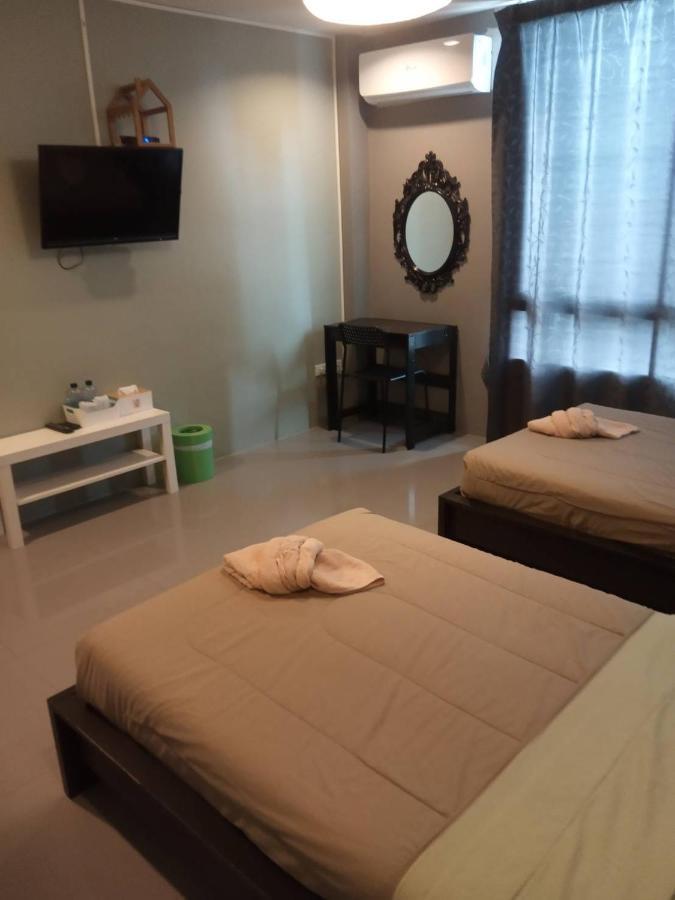 White Monkey Guesthouse Phetchaburi Zewnętrze zdjęcie